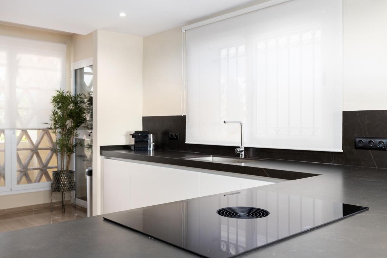 Homeforguest Front Line Beach Apartment In Hacienda Playa Marbella Dış mekan fotoğraf