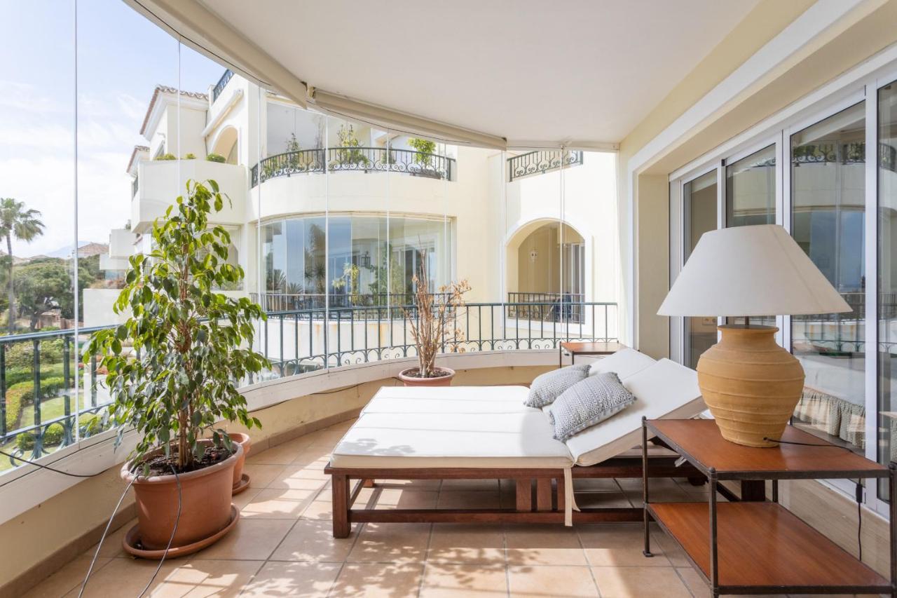 Homeforguest Front Line Beach Apartment In Hacienda Playa Marbella Dış mekan fotoğraf