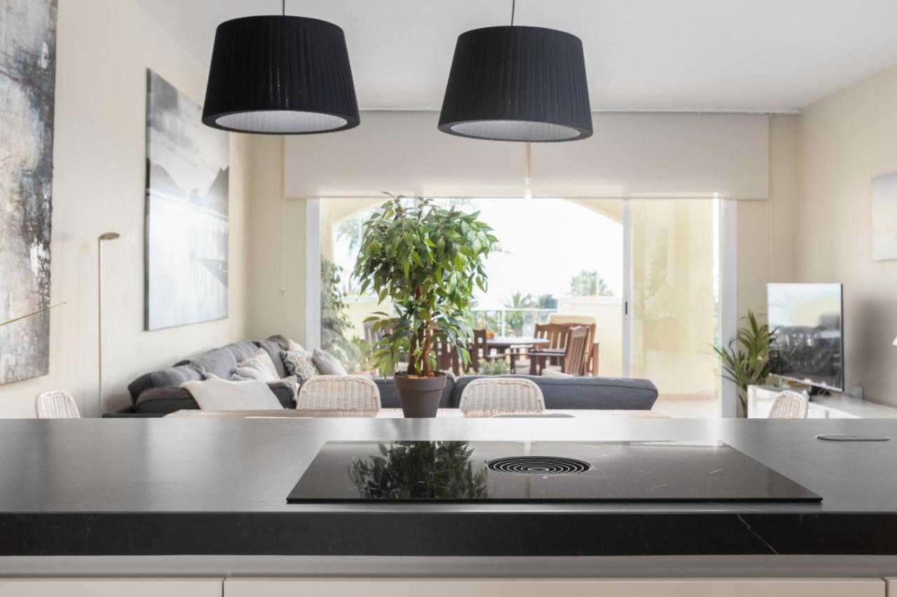 Homeforguest Front Line Beach Apartment In Hacienda Playa Marbella Dış mekan fotoğraf