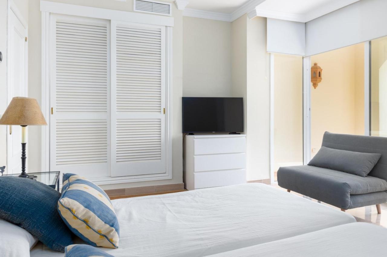 Homeforguest Front Line Beach Apartment In Hacienda Playa Marbella Dış mekan fotoğraf