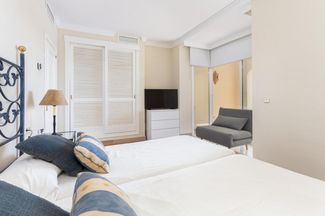 Homeforguest Front Line Beach Apartment In Hacienda Playa Marbella Dış mekan fotoğraf