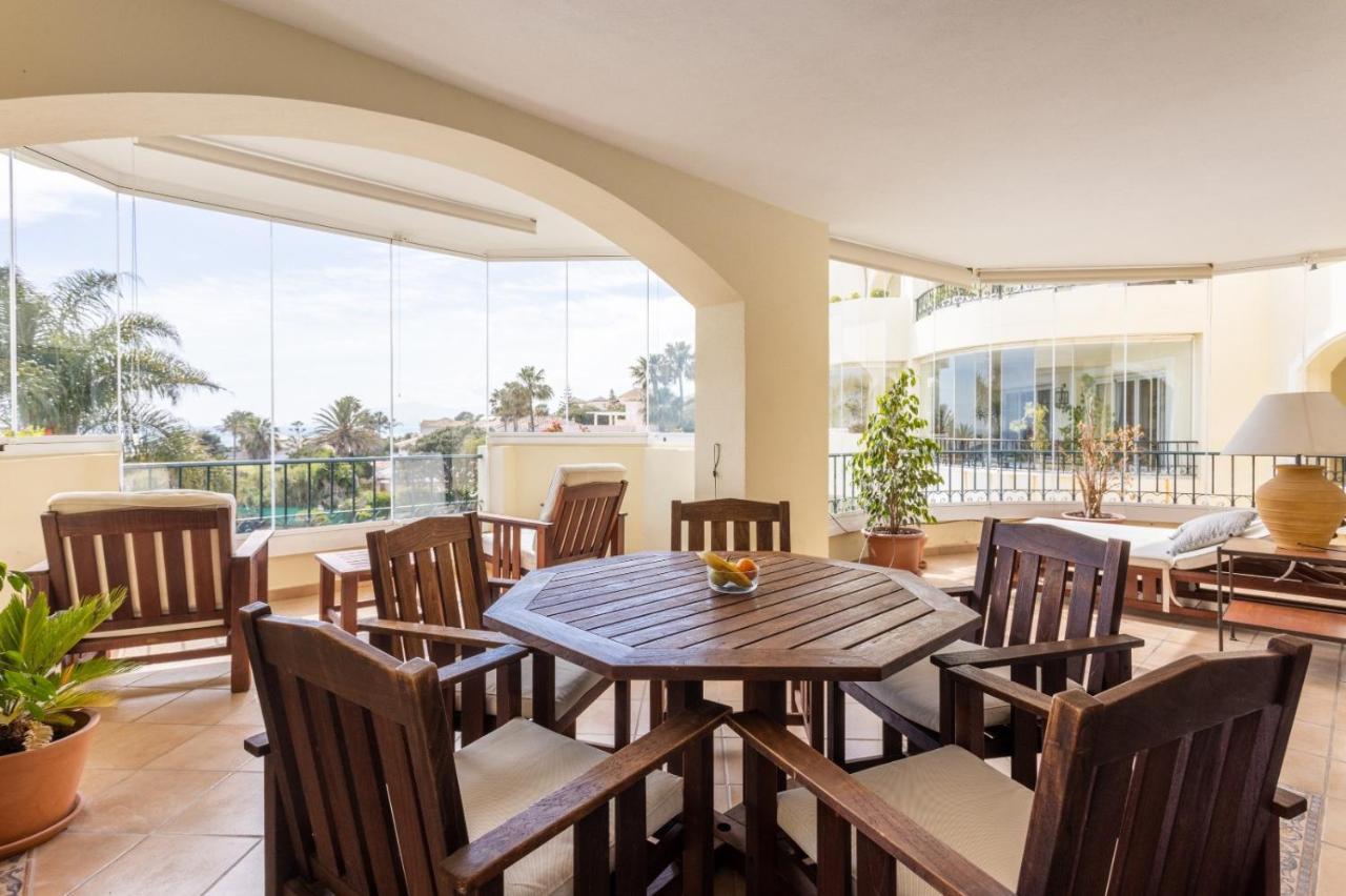 Homeforguest Front Line Beach Apartment In Hacienda Playa Marbella Dış mekan fotoğraf
