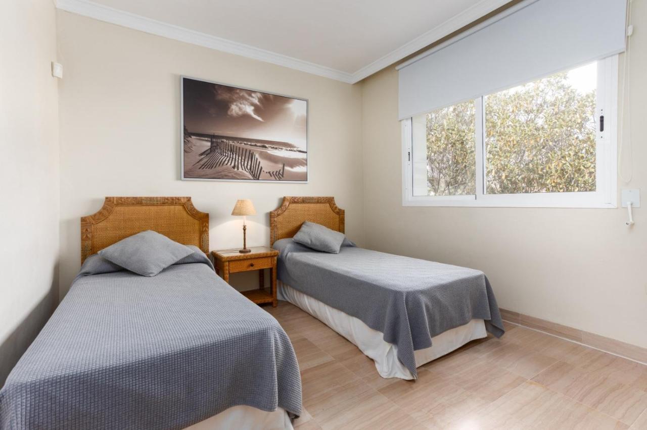 Homeforguest Front Line Beach Apartment In Hacienda Playa Marbella Dış mekan fotoğraf