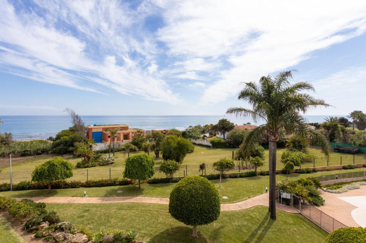 Homeforguest Front Line Beach Apartment In Hacienda Playa Marbella Dış mekan fotoğraf