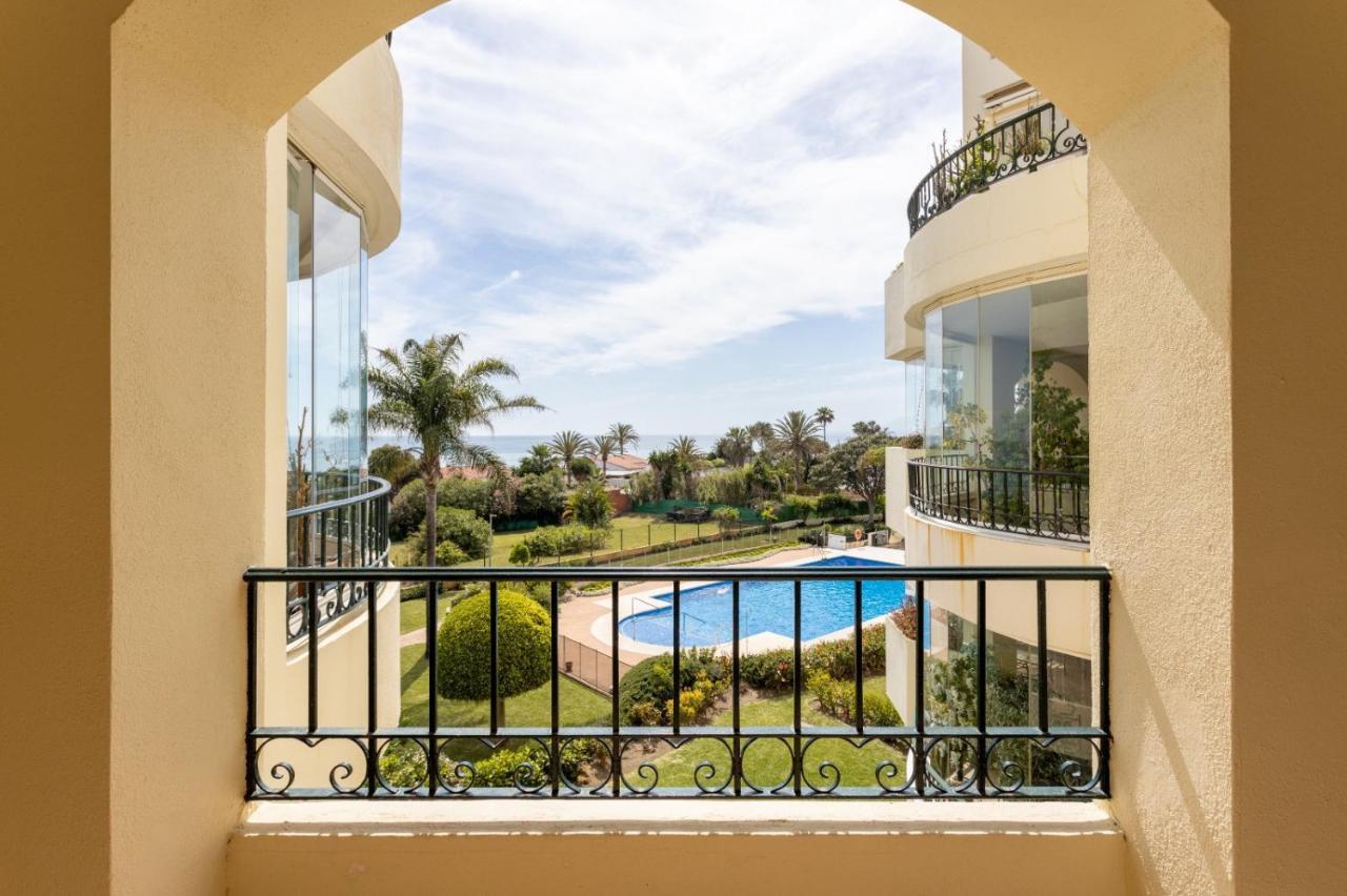 Homeforguest Front Line Beach Apartment In Hacienda Playa Marbella Dış mekan fotoğraf